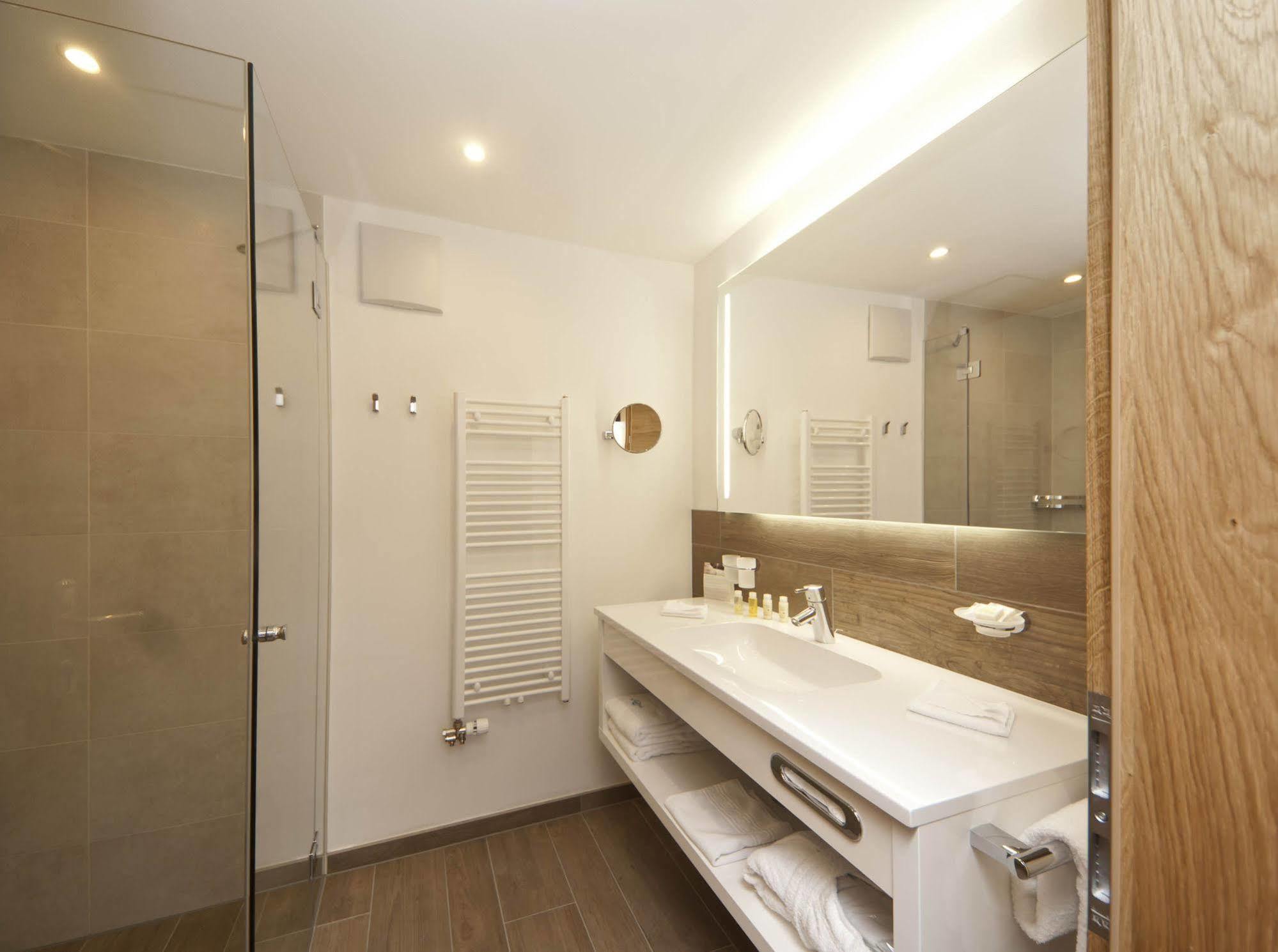 Hotel Waldpark Garni 4*