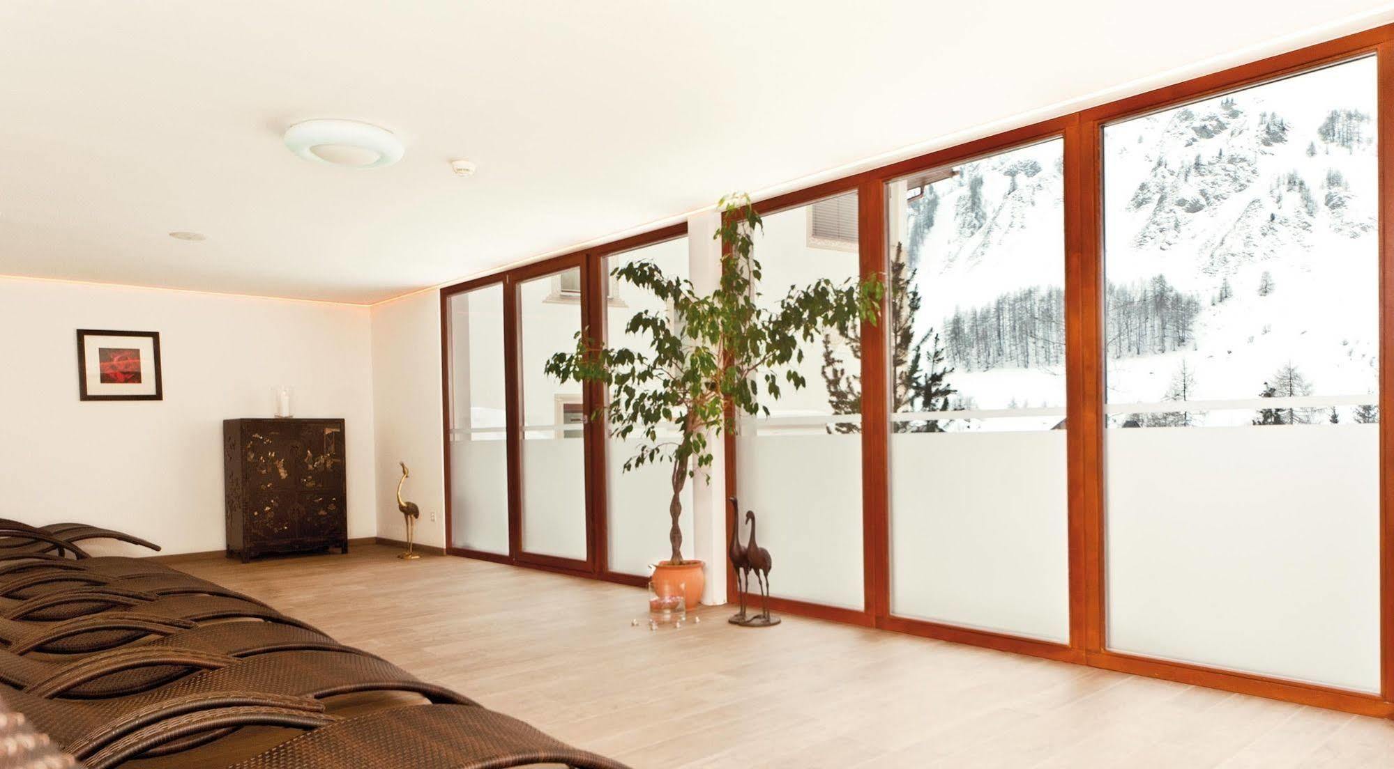 Hotel Waldpark Garni 4*